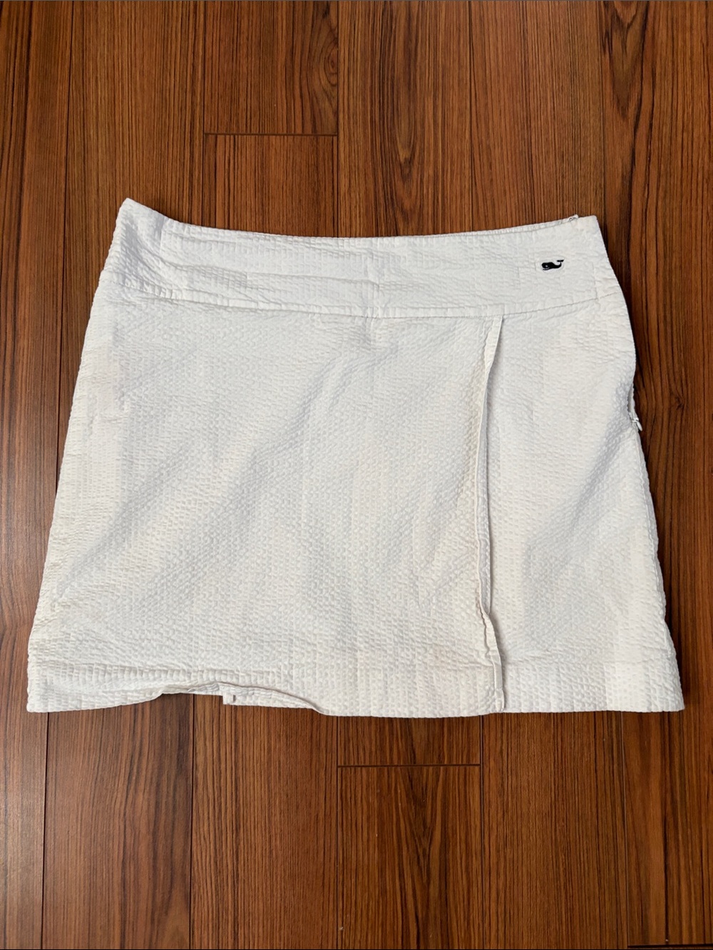 Vineyard Vines White Textured Skort